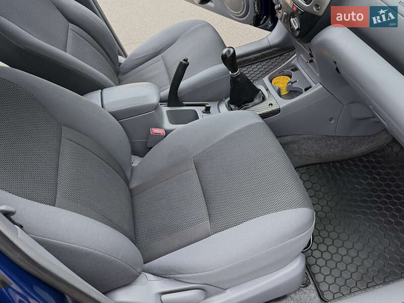 Внедорожник / Кроссовер Toyota RAV4 2004 в Одессе фото 84 Внедорожник / Кроссовер Toyota RAV4 2004 в Одессе