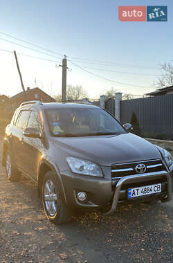 Внедорожник / Кроссовер Toyota RAV4 2010 в Первомайске