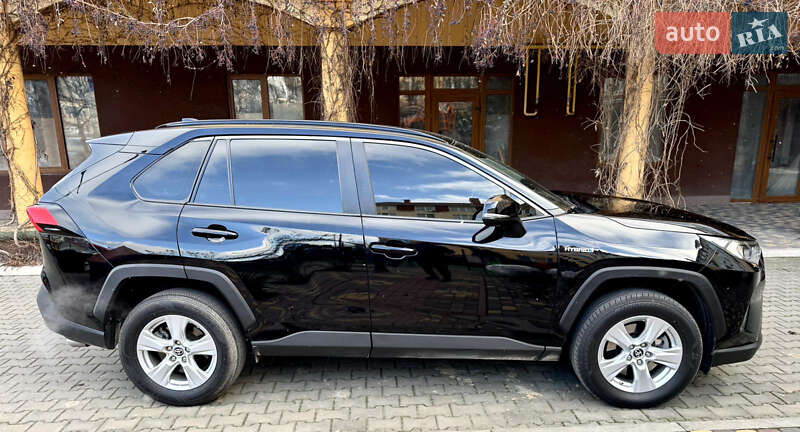 Позашляховик / Кросовер Toyota RAV4 2020 в Києві