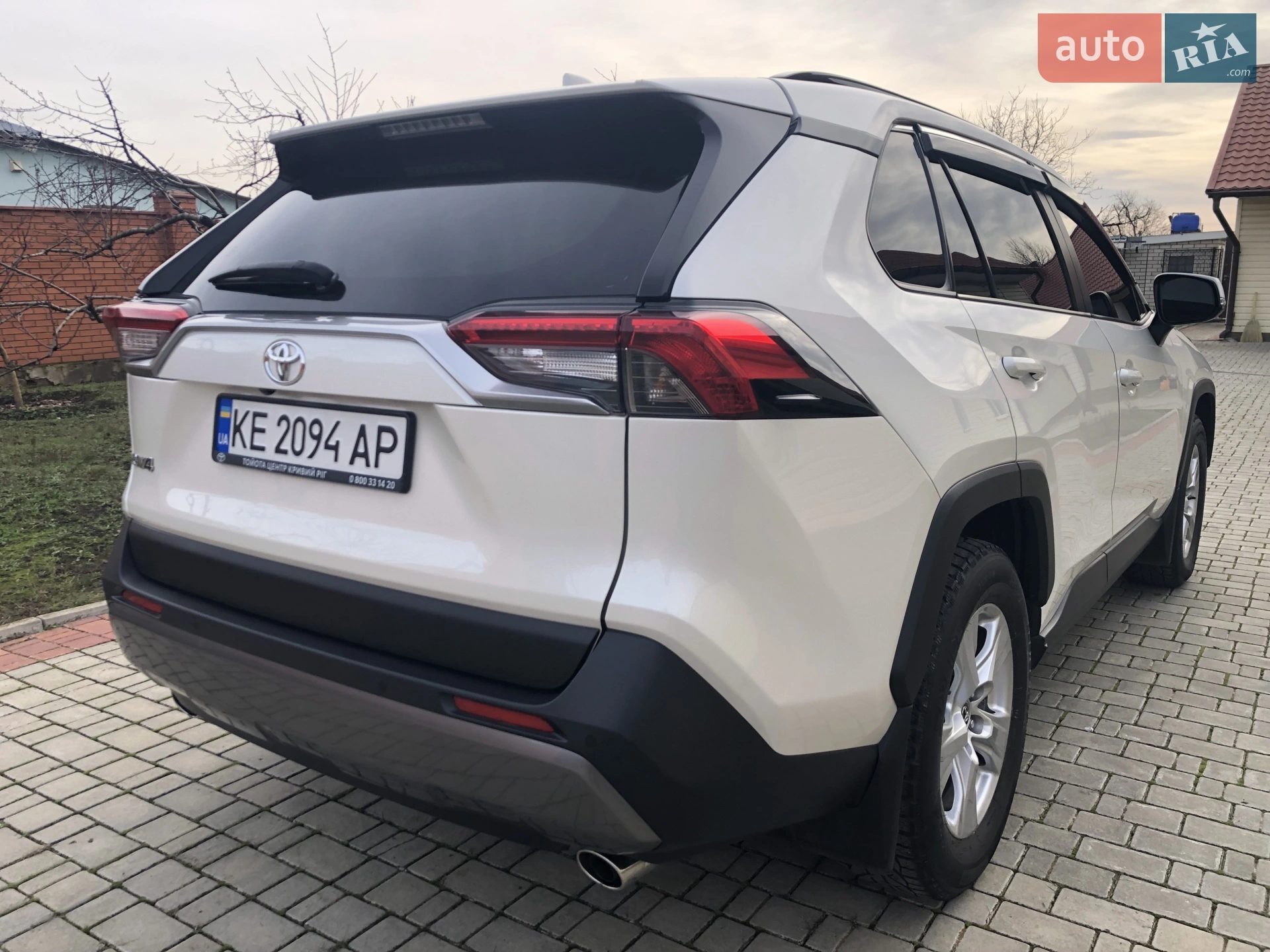 2019 Toyota RAV 4 - мініатюра 8