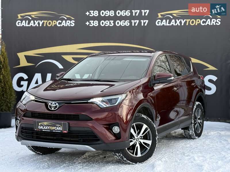 Позашляховик / Кросовер Toyota RAV4 2017 в Вінниці