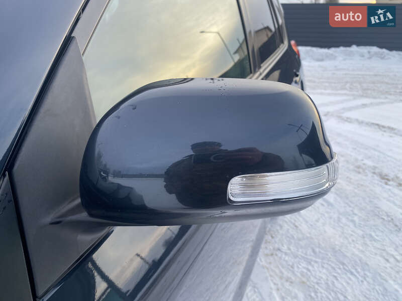 Позашляховик / Кросовер Toyota RAV4 2010 в Києві