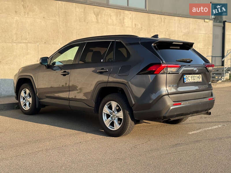 Позашляховик / Кросовер Toyota RAV4 2019 в Києві
