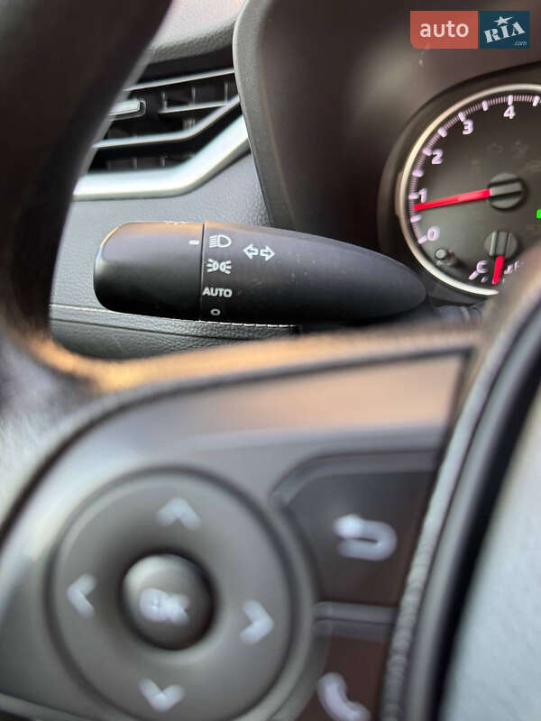 Позашляховик / Кросовер Toyota RAV4 2019 в Києві