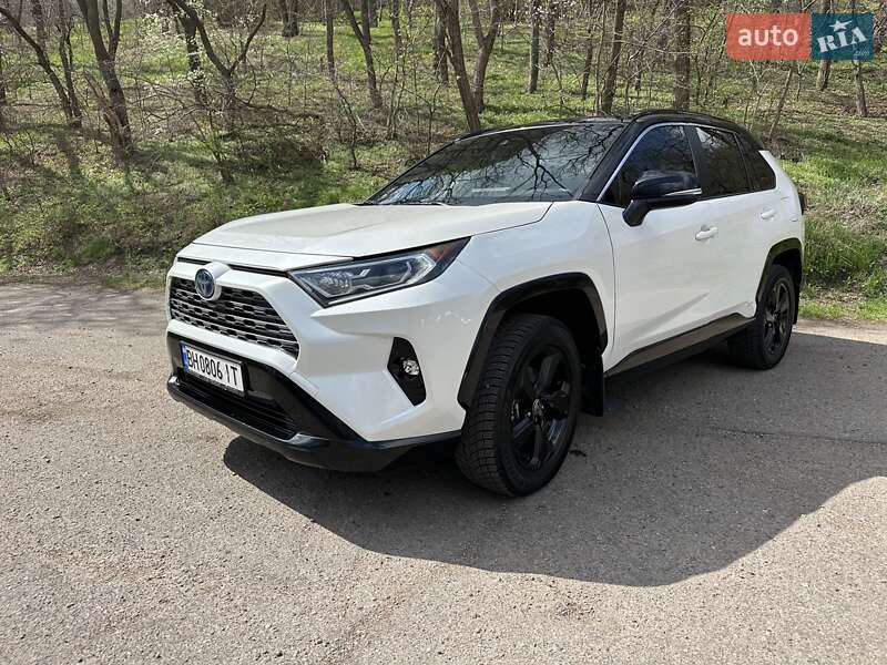 Позашляховик / Кросовер Toyota RAV4 2021 в Одесі
