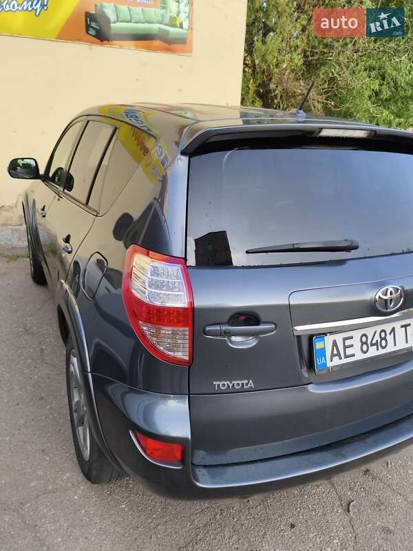 Внедорожник / Кроссовер Toyota RAV4 2009 в Кривом Роге