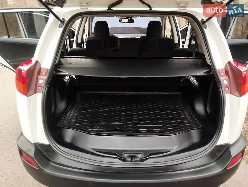 Позашляховик / Кросовер Toyota RAV4 2013 в Одесі