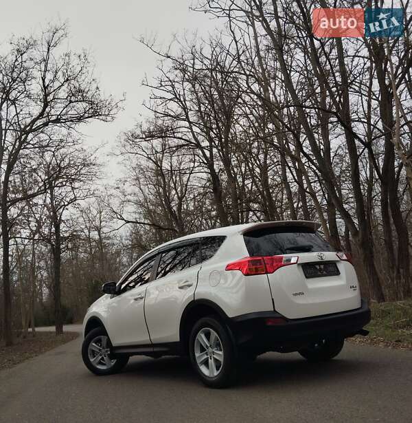 Позашляховик / Кросовер Toyota RAV4 2013 в Одесі