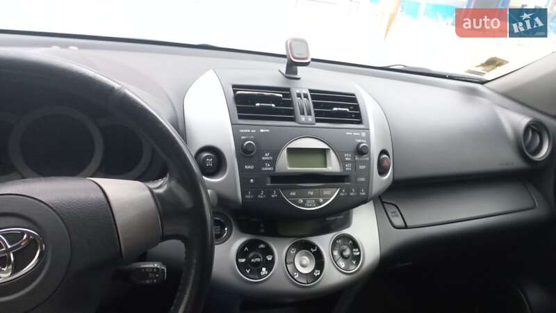 Позашляховик / Кросовер Toyota RAV4 2008 в Нікополі