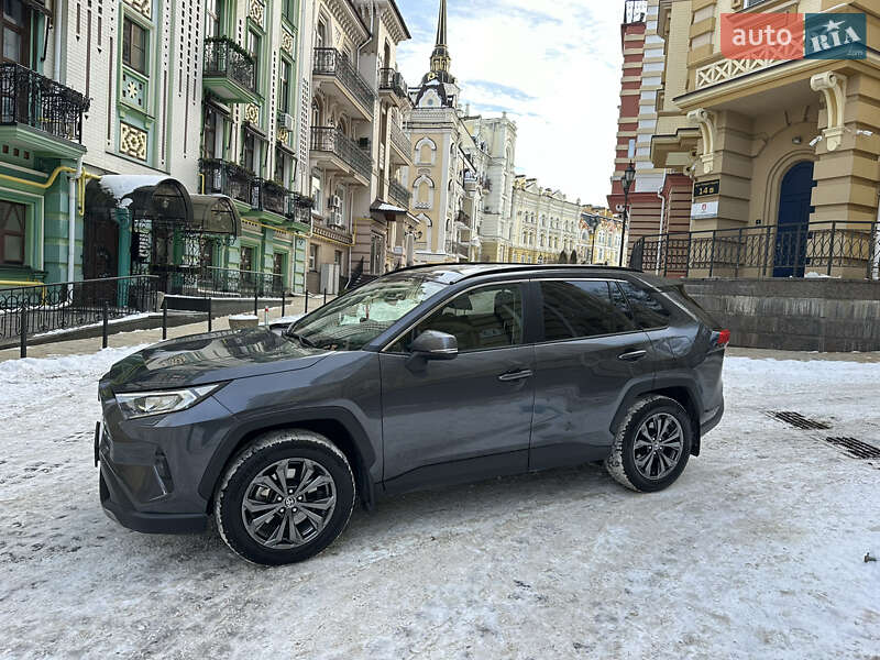 Внедорожник / Кроссовер Toyota RAV4 2023 в Киеве