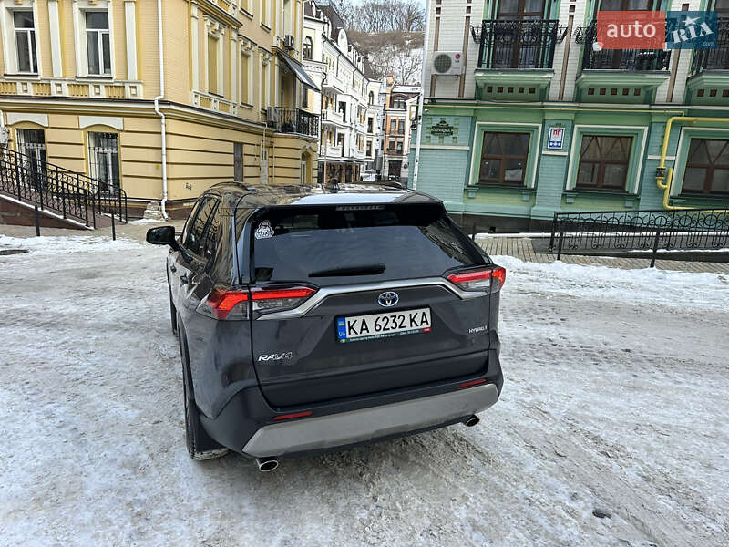 Внедорожник / Кроссовер Toyota RAV4 2023 в Киеве