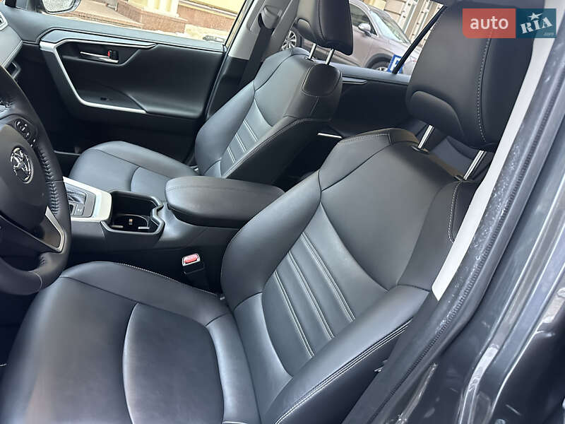 Внедорожник / Кроссовер Toyota RAV4 2023 в Киеве