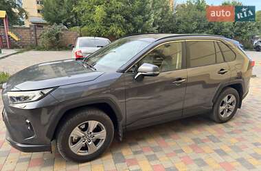 Внедорожник / Кроссовер Toyota RAV4 2023 в Ужгороде