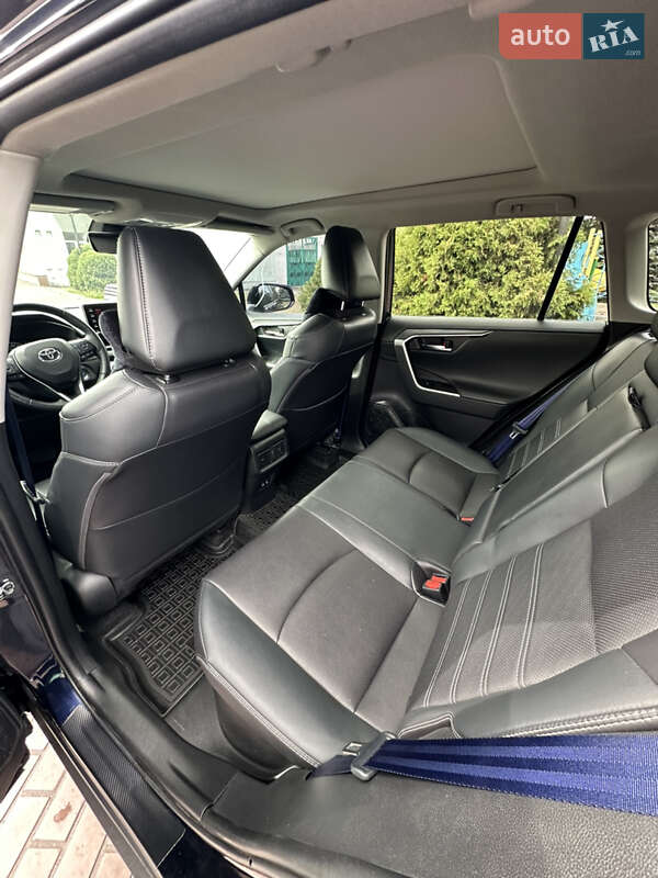 Внедорожник / Кроссовер Toyota RAV4 2021 в Днепре фото 22 Внедорожник / Кроссовер Toyota RAV4 2021 в Днепре