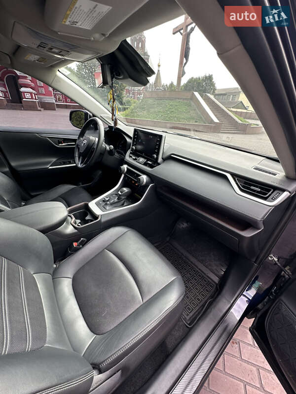 Внедорожник / Кроссовер Toyota RAV4 2021 в Днепре фото 27 Внедорожник / Кроссовер Toyota RAV4 2021 в Днепре