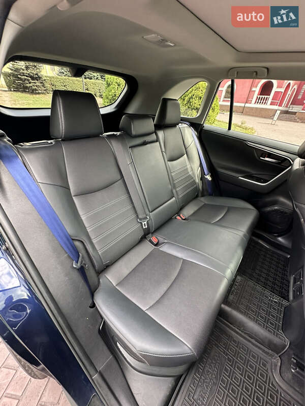 Внедорожник / Кроссовер Toyota RAV4 2021 в Днепре фото 32 Внедорожник / Кроссовер Toyota RAV4 2021 в Днепре