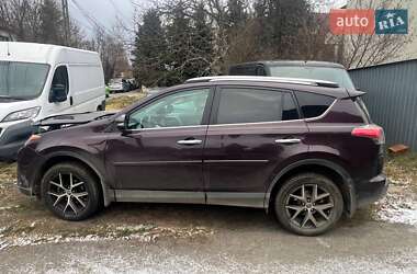 Позашляховик / Кросовер Toyota RAV4 2017 в Львові