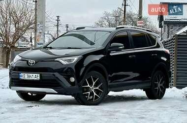 Внедорожник / Кроссовер Toyota RAV4 2016 в Днепре