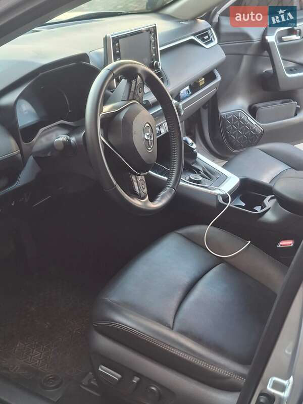 Внедорожник / Кроссовер Toyota RAV4 2021 в Хмельницком фото 6 Внедорожник / Кроссовер Toyota RAV4 2021 в Хмельницком