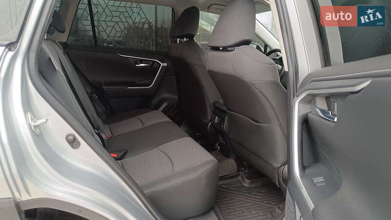 Позашляховик / Кросовер Toyota RAV4 2022 в Києві фото 7 Позашляховик / Кросовер Toyota RAV4 2022 в Києві