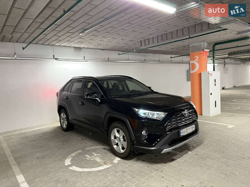 Toyota RAV4 2019