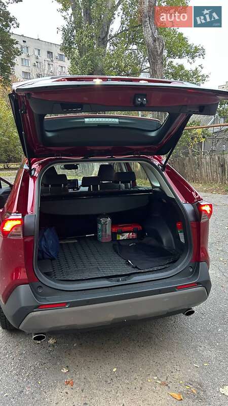 Внедорожник / Кроссовер Toyota RAV4 2020 в Одессе
