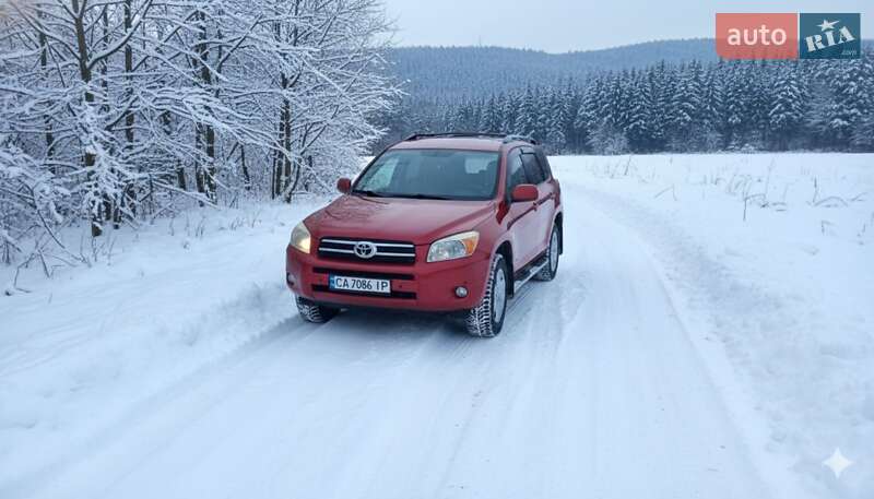 Внедорожник / Кроссовер Toyota RAV4 2007 в Каневе