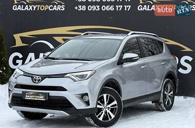 Внедорожник / Кроссовер Toyota RAV4 2017 в Виннице