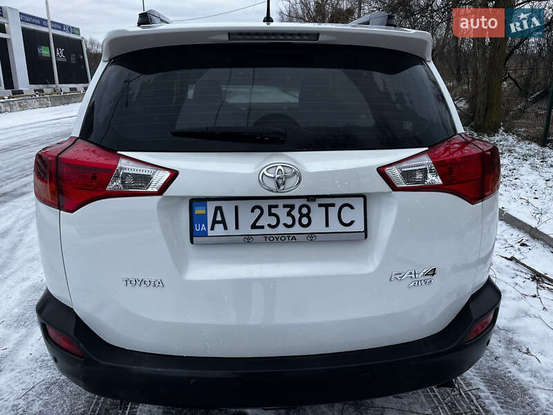 Позашляховик / Кросовер Toyota RAV4 2014 в Києві