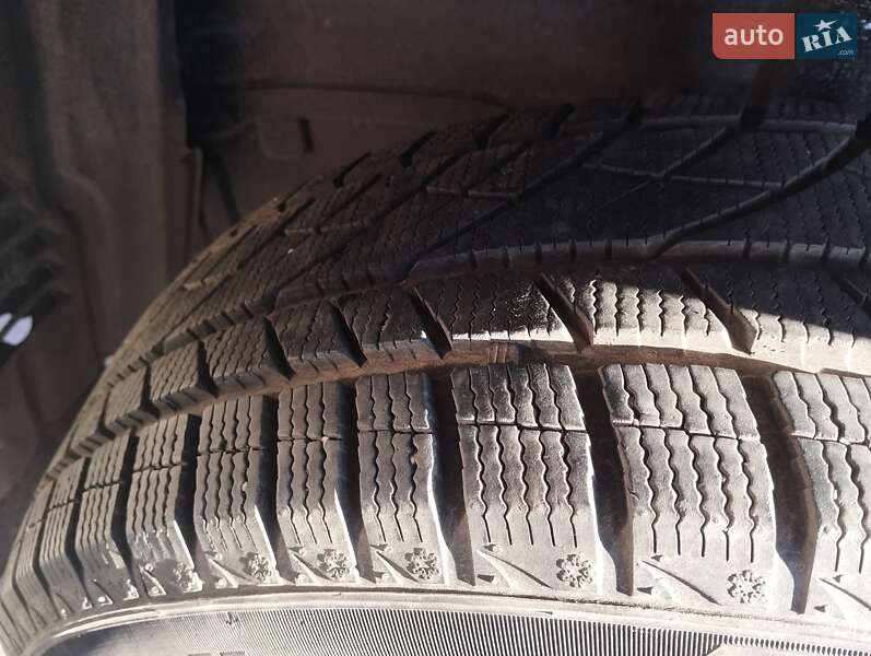 Внедорожник / Кроссовер Toyota RAV4 2013 в Одессе фото 3 Внедорожник / Кроссовер Toyota RAV4 2013 в Одессе