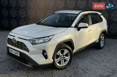 Позашляховик / Кросовер Toyota RAV4 2019 в Києві