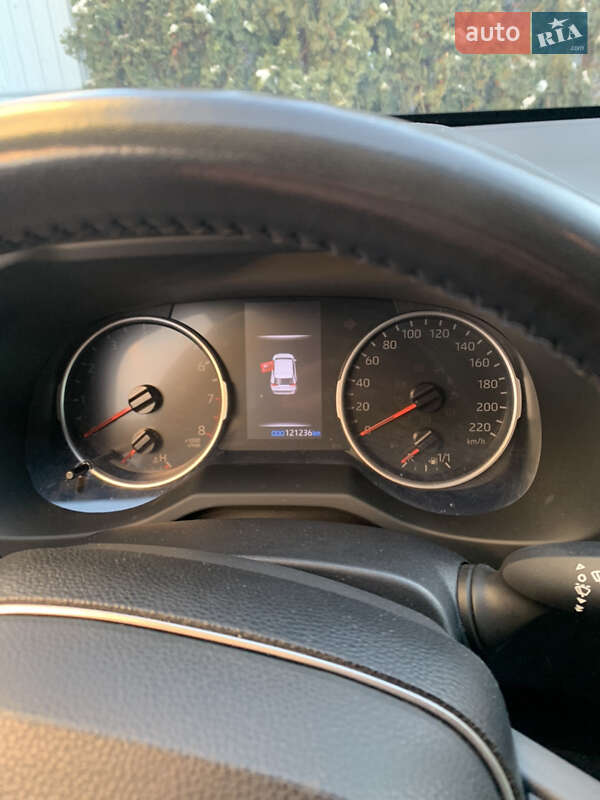 Внедорожник / Кроссовер Toyota RAV4 2019 в Киеве