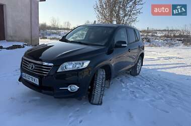 Внедорожник / Кроссовер Toyota RAV4 2011 в Шаргороде
