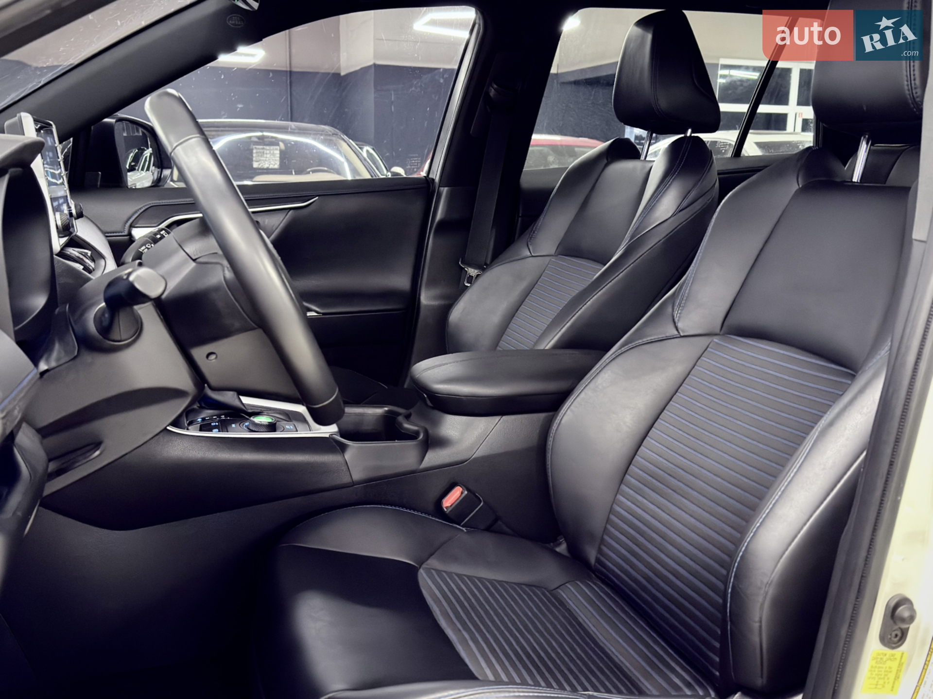 2022 Toyota RAV 4 - мініатюра 13