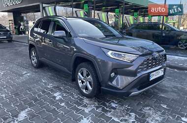 Позашляховик / Кросовер Toyota RAV4 2021 в Одесі