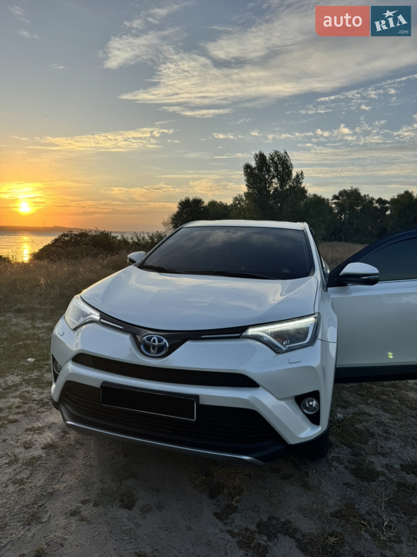 2016 Toyota RAV 4 - мініатюра 8