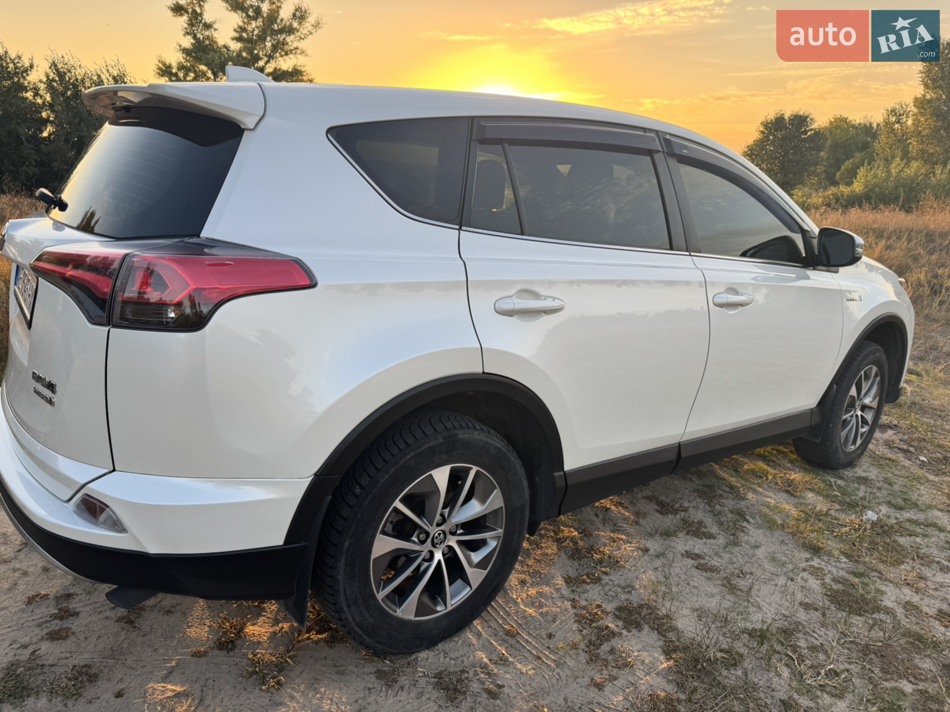 2016 Toyota RAV 4 - мініатюра 11