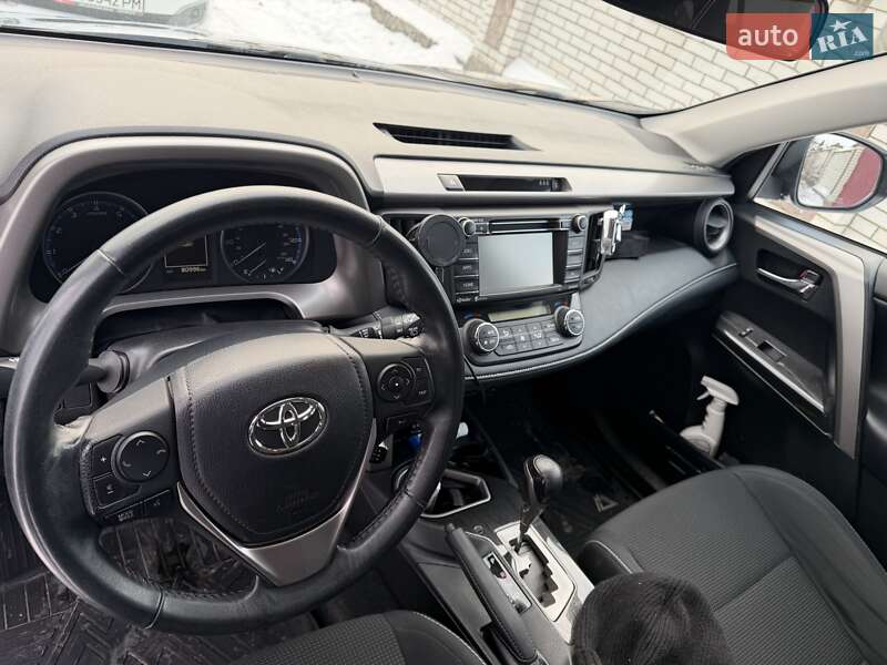 Внедорожник / Кроссовер Toyota RAV4 2018 в Василькове