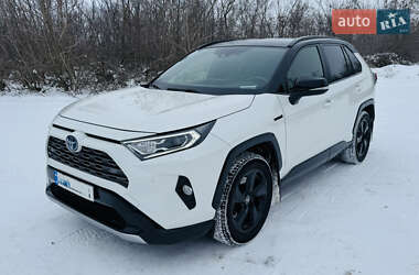 Позашляховик / Кросовер Toyota RAV4 2019 в Дніпрі