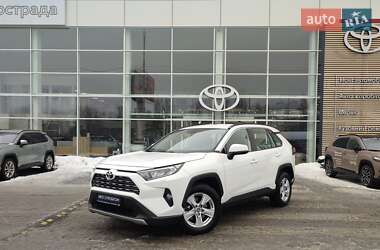 Позашляховик / Кросовер Toyota RAV4 2019 в Києві