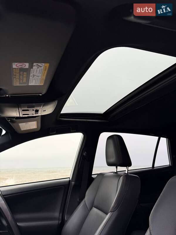 Внедорожник / Кроссовер Toyota RAV4 2017 в Одессе