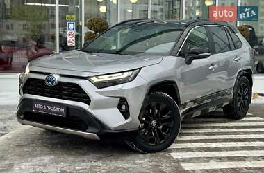 Внедорожник / Кроссовер Toyota RAV4 2024 в Чернигове