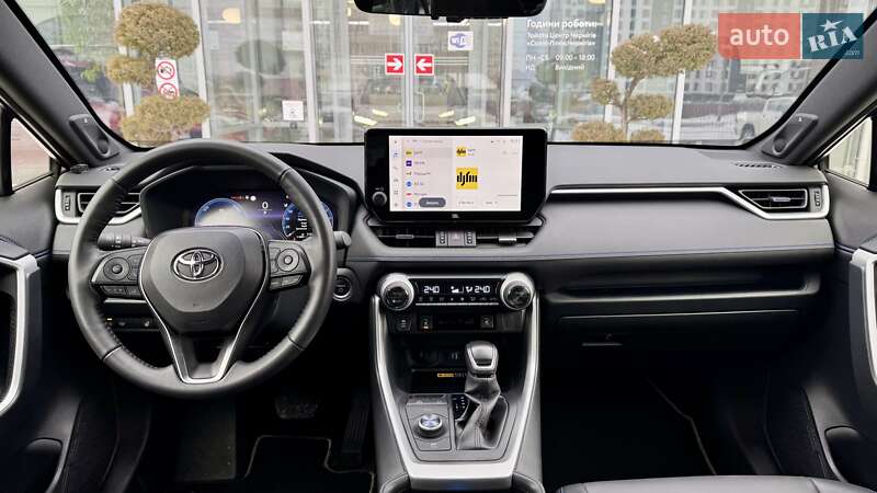 Внедорожник / Кроссовер Toyota RAV4 2024 в Чернигове