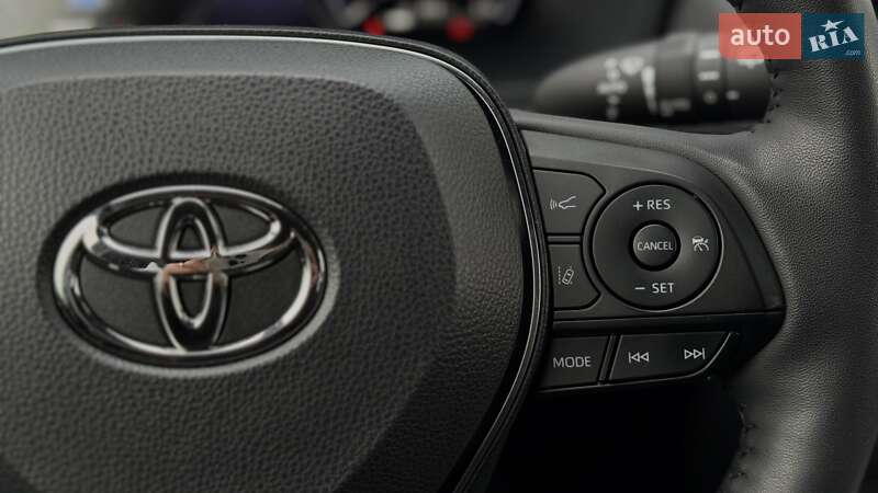 Внедорожник / Кроссовер Toyota RAV4 2024 в Чернигове