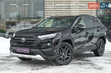 Позашляховик / Кросовер Toyota RAV4 2024 в Львові