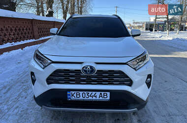 Внедорожник / Кроссовер Toyota RAV4 2020 в Виннице