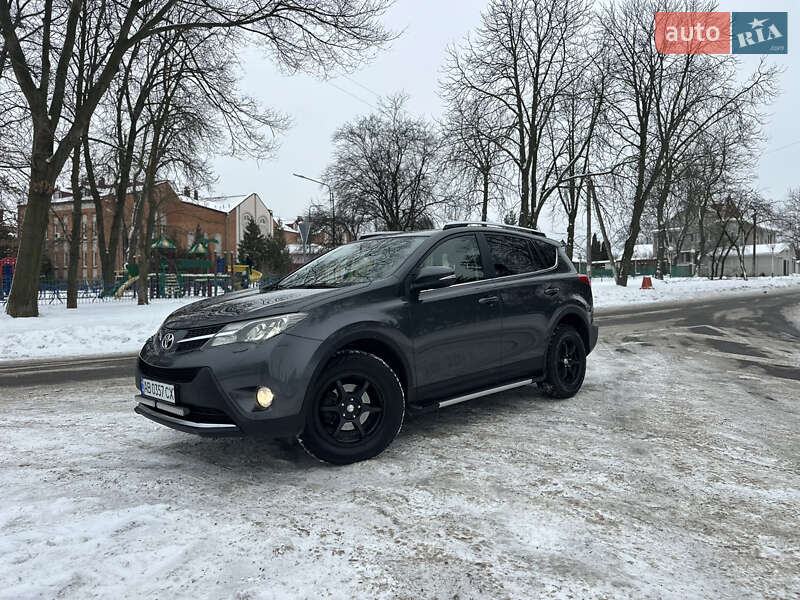 Внедорожник / Кроссовер Toyota RAV4 2014 в Виннице