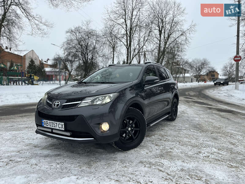 Внедорожник / Кроссовер Toyota RAV4 2014 в Виннице