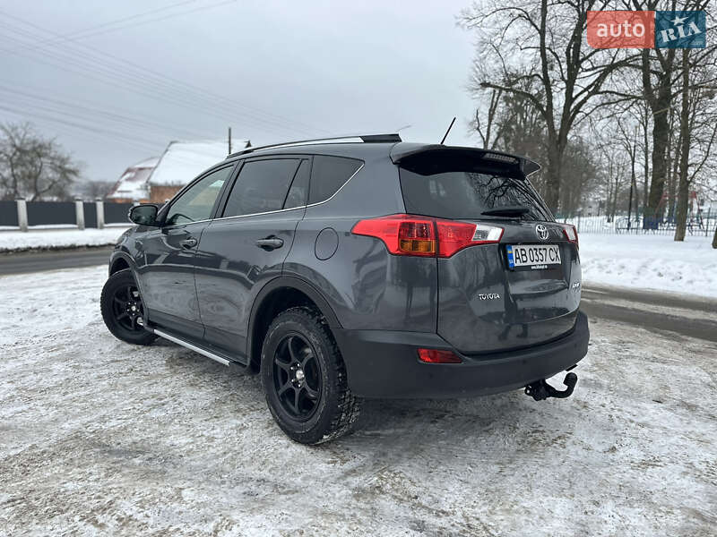 Внедорожник / Кроссовер Toyota RAV4 2014 в Виннице