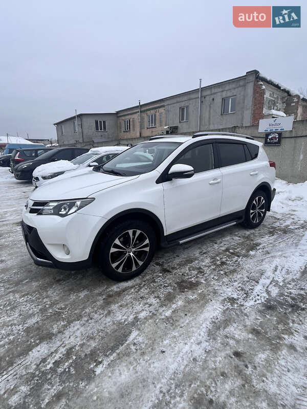 Внедорожник / Кроссовер Toyota RAV4 2014 в Житомире